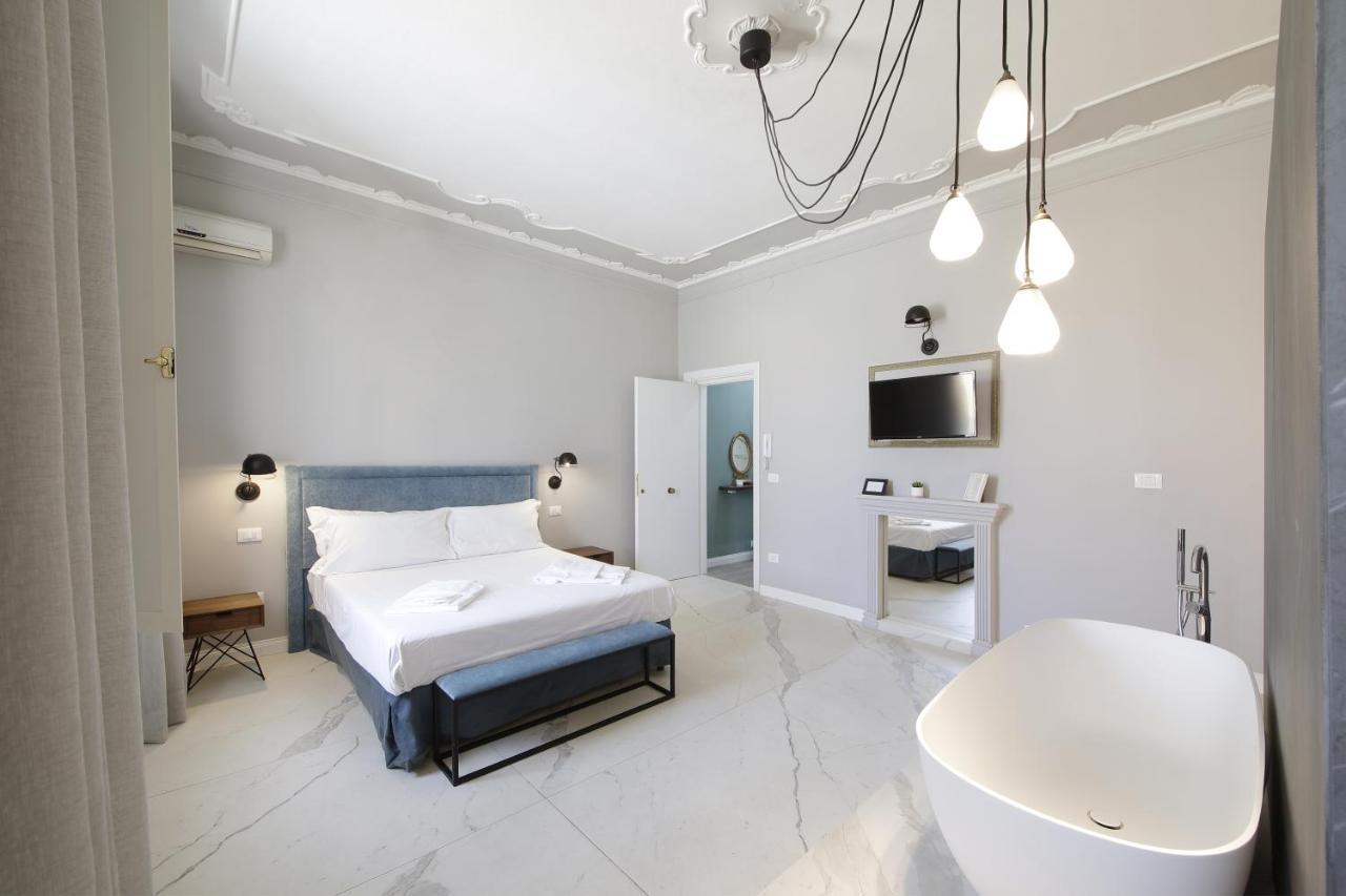 Le Bain Suite - Accanto Al Mare Vicinissima A Ortigia E Al Teatro シラクーサ エクステリア 写真